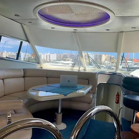 Hotel en barco Yacht 18m Sunseeker In Mallorca Mit Fruehstueck & Bordcrew *