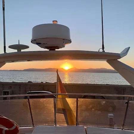 Hotel na wodzie Yacht 18m Sunseeker In Mallorca Mit Fruehstueck & Bordcrew El Arenal (Mallorca)