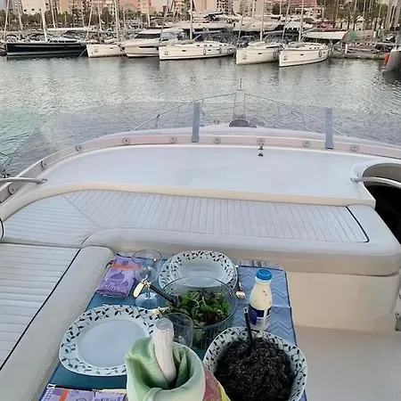 Yacht 18m Sunseeker In Mallorca Mit Fruehstueck & Bordcrew 엘아레날